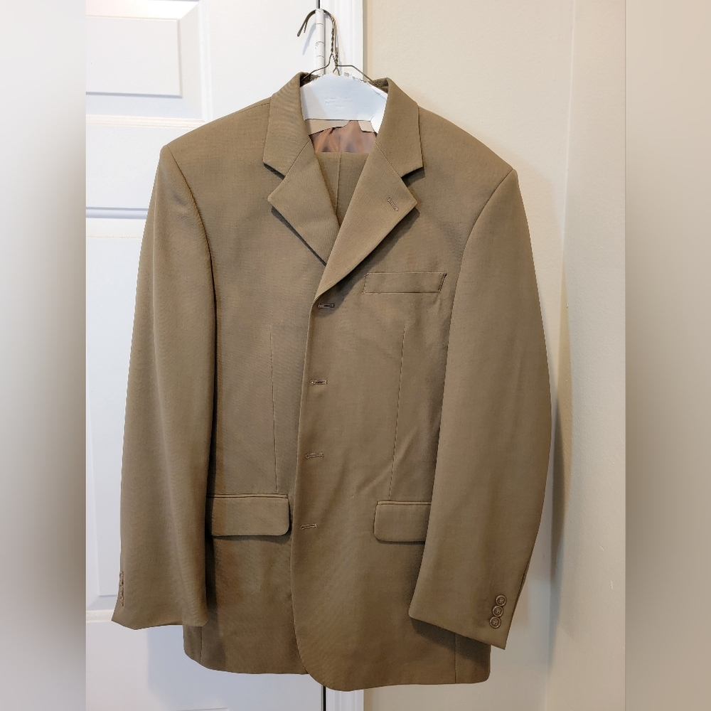 Via Vaneto suit